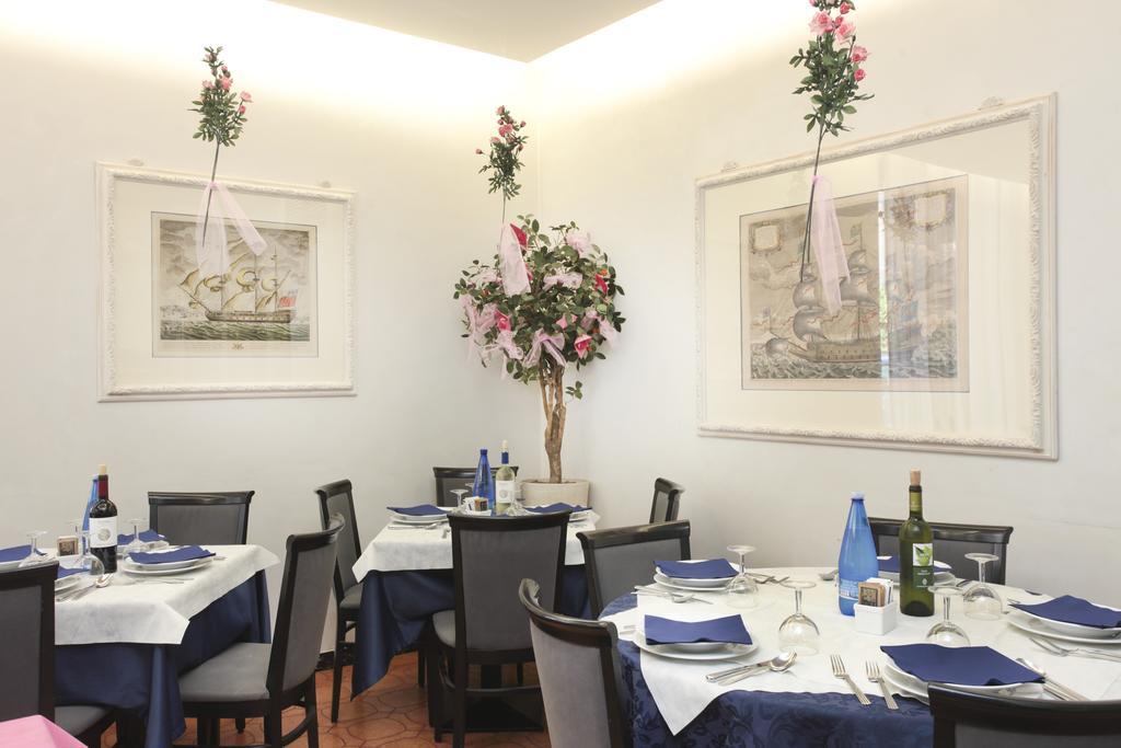 Nautilus Hotel Riccione Exterior photo