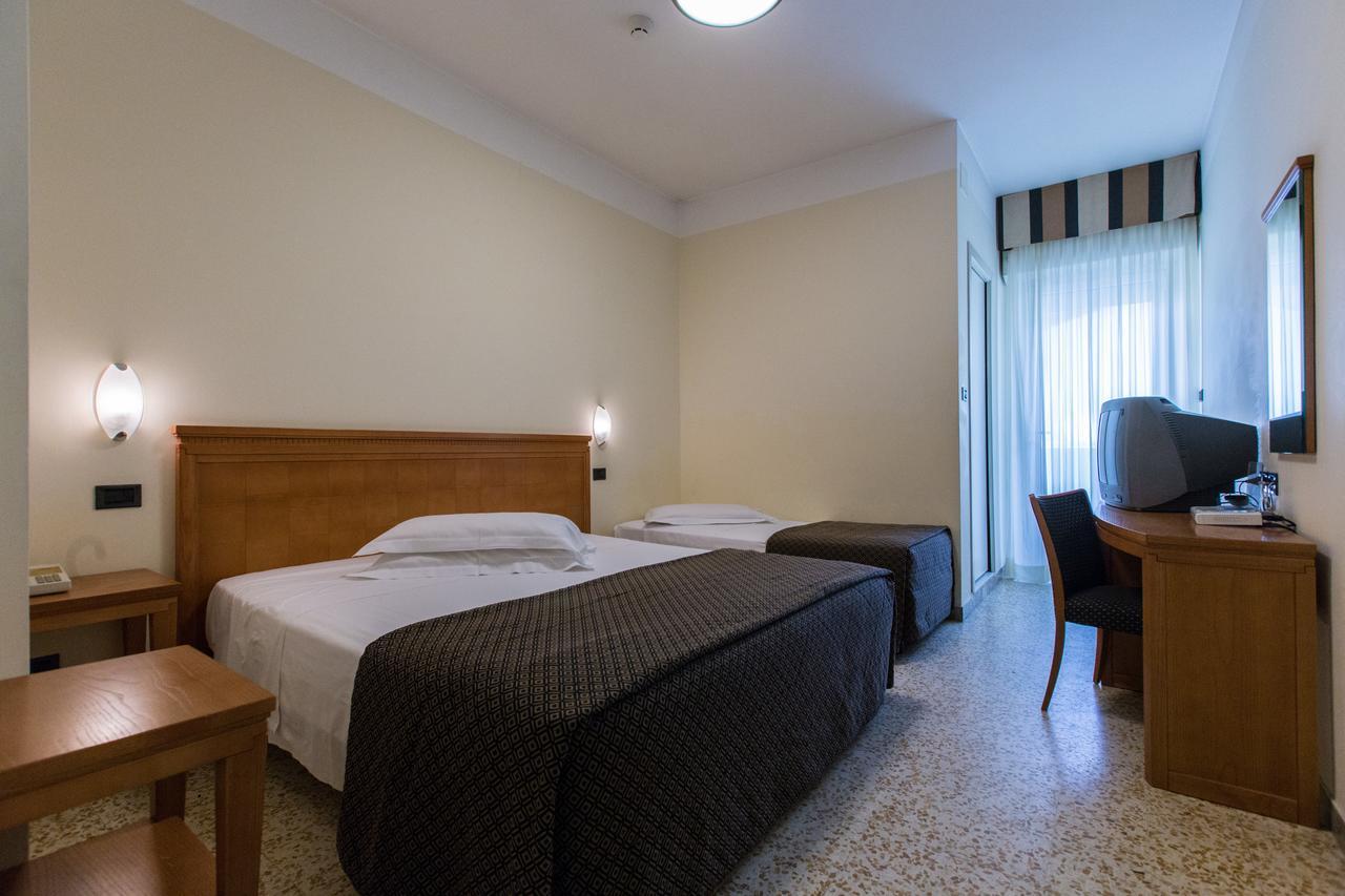 Nautilus Hotel Riccione Exterior photo